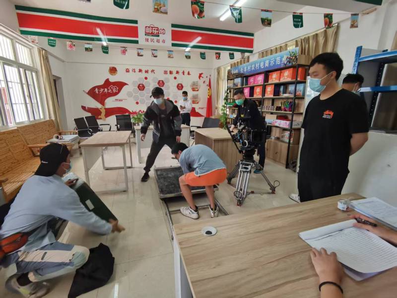 追星女孩心理学分析报告：乌海广告片拍摄公司揭秘饭圈应援式传播逻辑